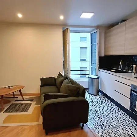 Moderne 2 5 Voyageurs Apartment Paris